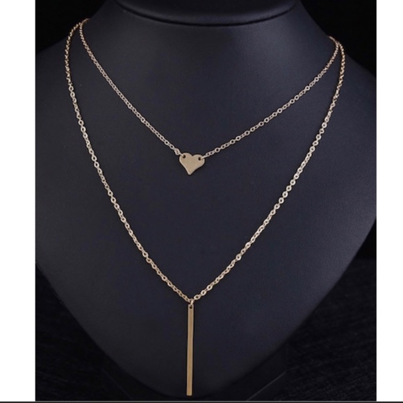 Jewelry - 🆕Gold heart bar layered necklace